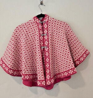 Kids Pink Traditional Wool Nordick Hooded Poncho Knitted Hooded Metal Buckles